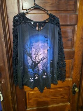 MIA Black Crochet-Sleeve Halloween Graphic Long Sleeve Top